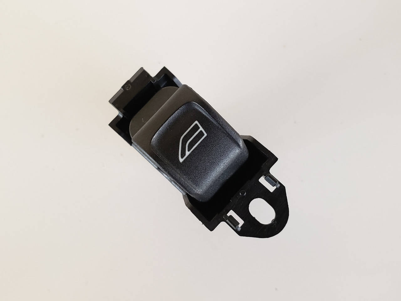 08-09 Volvo 40 30773214 Left & Right Rear Passenger Window Switch OEM