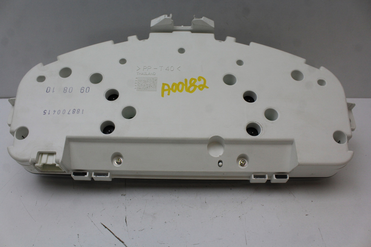 08-11 Volvo 40 36002717 Speedometer Head Instrument Cluster Gauges 50K