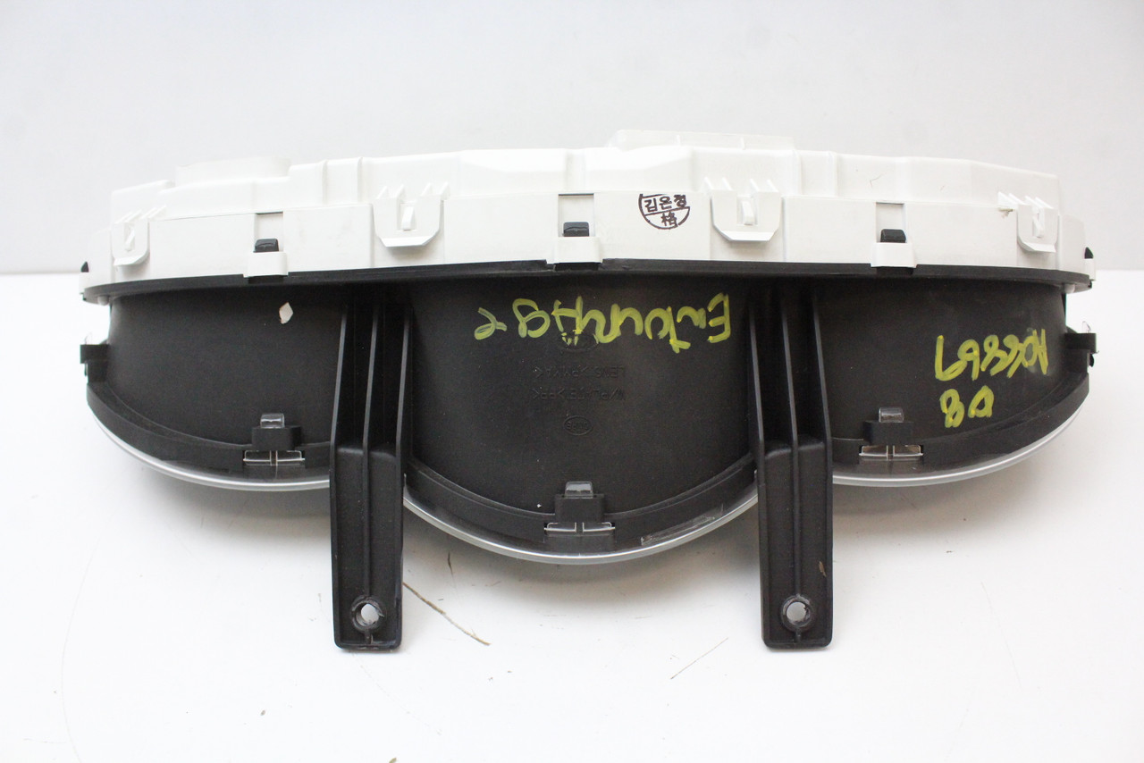 08-10 Hyundai Entourage 94001-4J045 Speedometer Instrument Cluster Gauges 50K