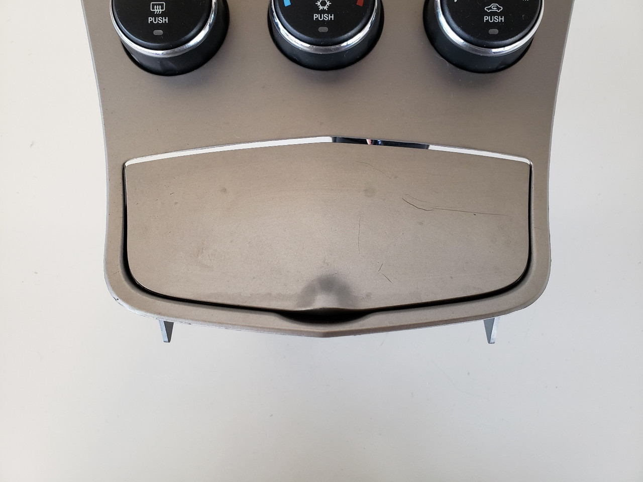 08 Dodge Avenger 05058100AE Climate Control Panel Temperature Unit A/C Heater