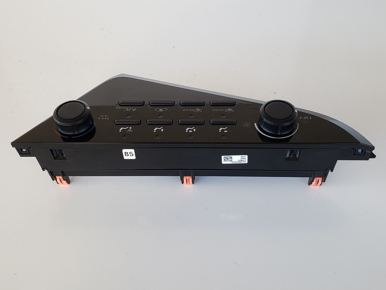 18-19 Camry 55900-33L00-B Climate Control Panel Temperature Unit A/C Heater 18-19 Camry 55900-33L00-B Climate Control Panel Temperature Unit A/C Heater