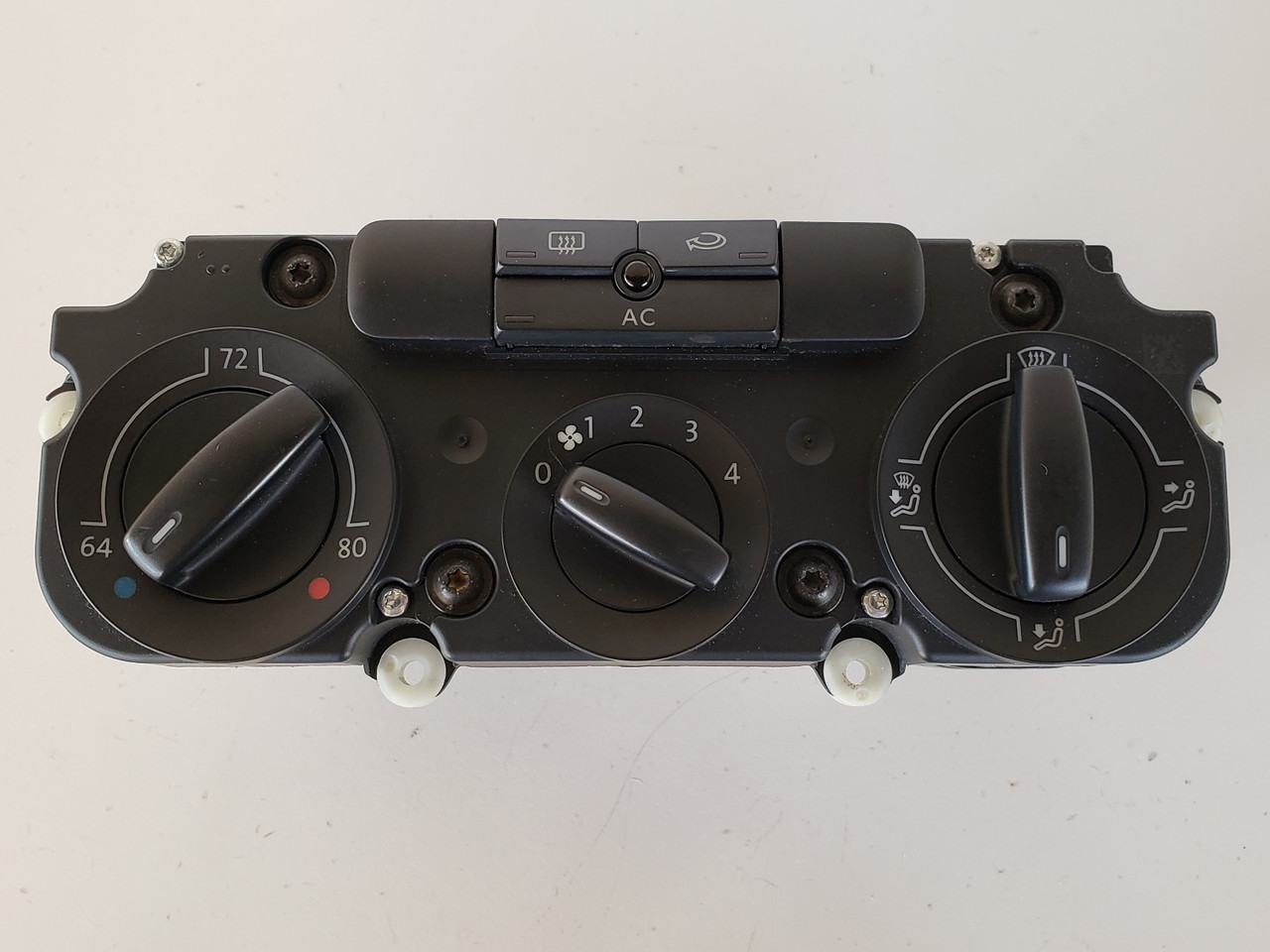06-09 VW Rabbit 1K1 820 045 B Climate Control Panel Temperature Unit A/C Heater
