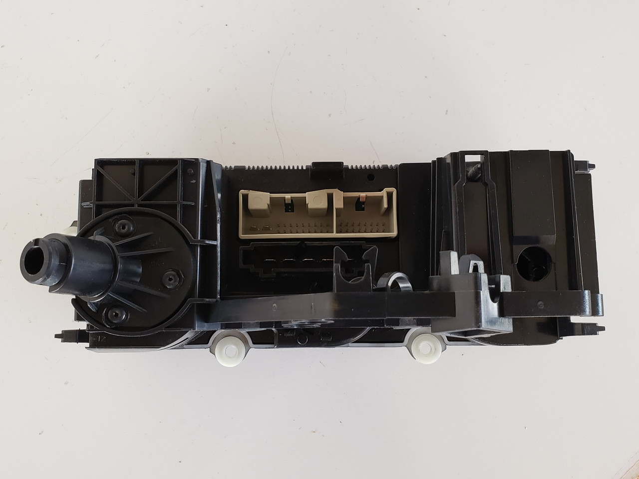 06-09 VW Rabbit 1K1 820 045 B Climate Control Panel Temperature Unit A/C Heater