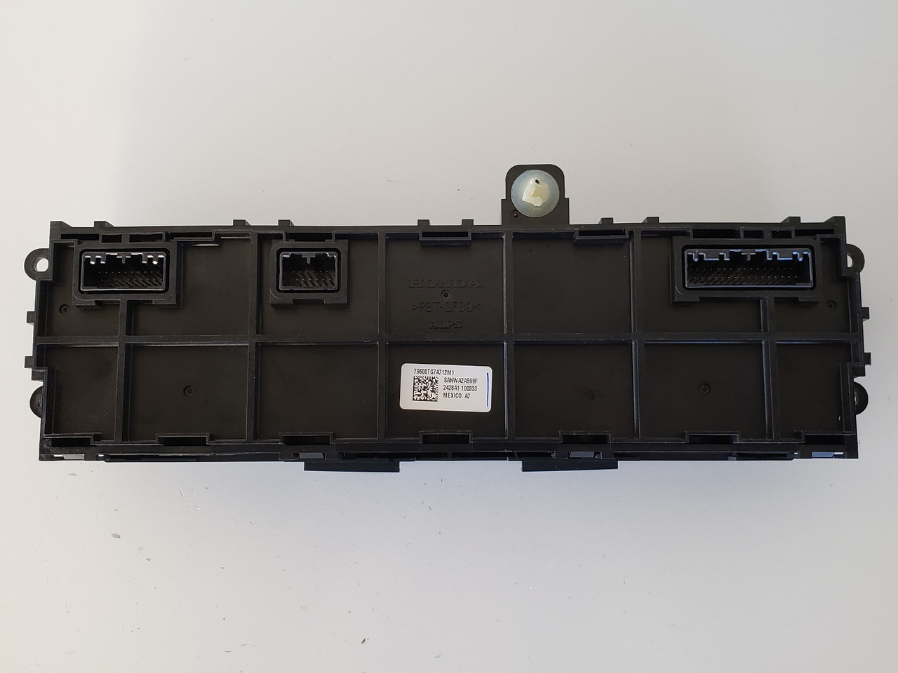 19-20 Honda Pilot Touring 79600TG7A71 Climate Control Panel Temp Unit A/C Heater 19-20 Honda Pilot Touring 79600TG7A71 Climate Control Panel Temp Unit A/C Heater