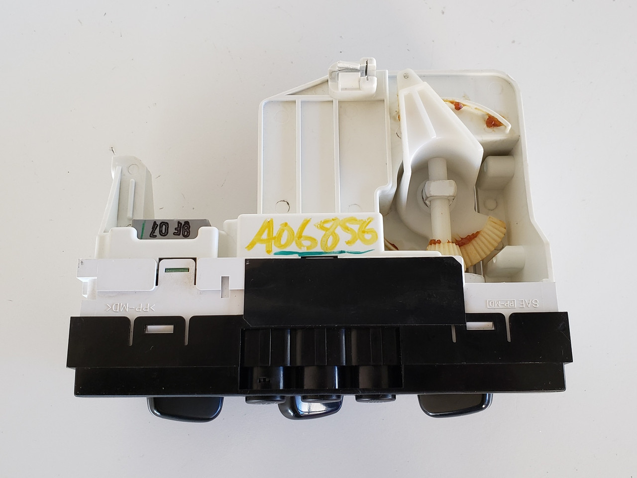 03 Subaru Baja 72311AE06A Climate Control Panel Temperature Unit A/C Heater