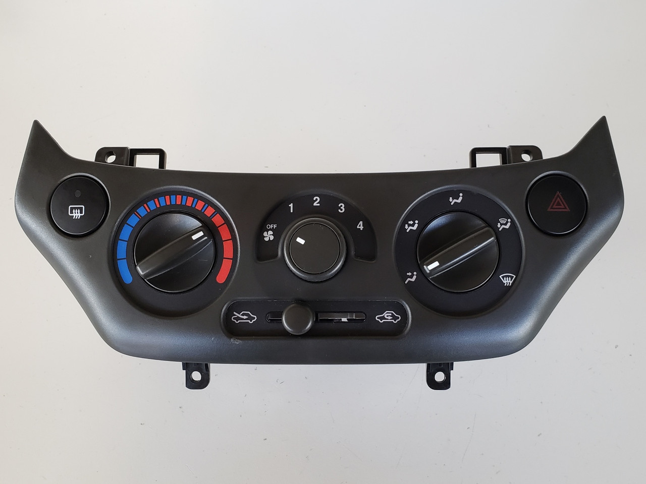 10 Pontiac G3 96650511 Climate Control Panel Temperature Unit A/C Heater