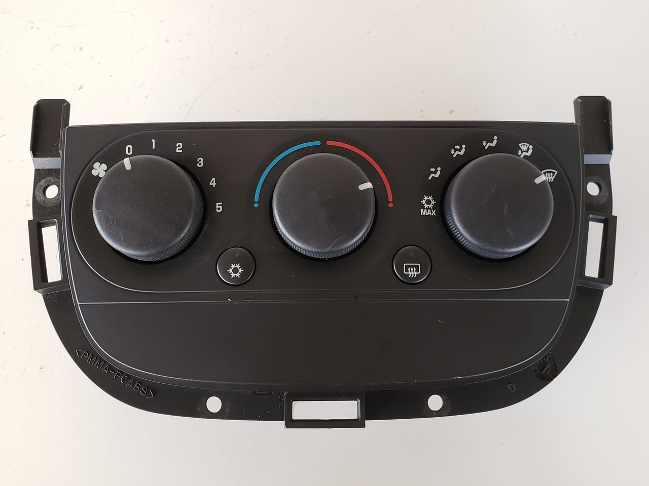 05-07 Saturn Relay 15251150 Climate Control Panel Temperature Unit A/C Heater