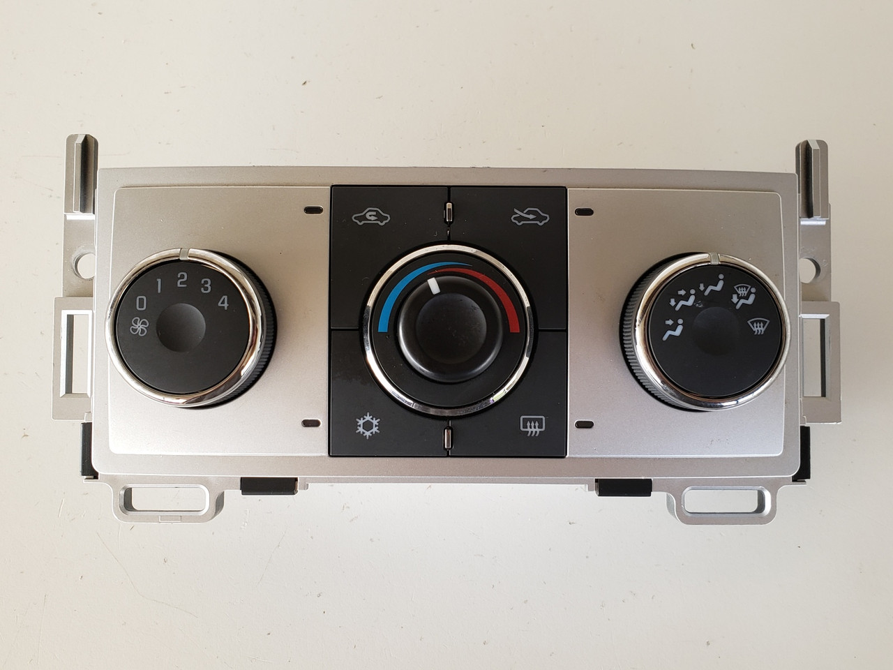 08 Chevy Malibu LS LT 20964036 Climate Control Panel Temperature Unit A/C Heater