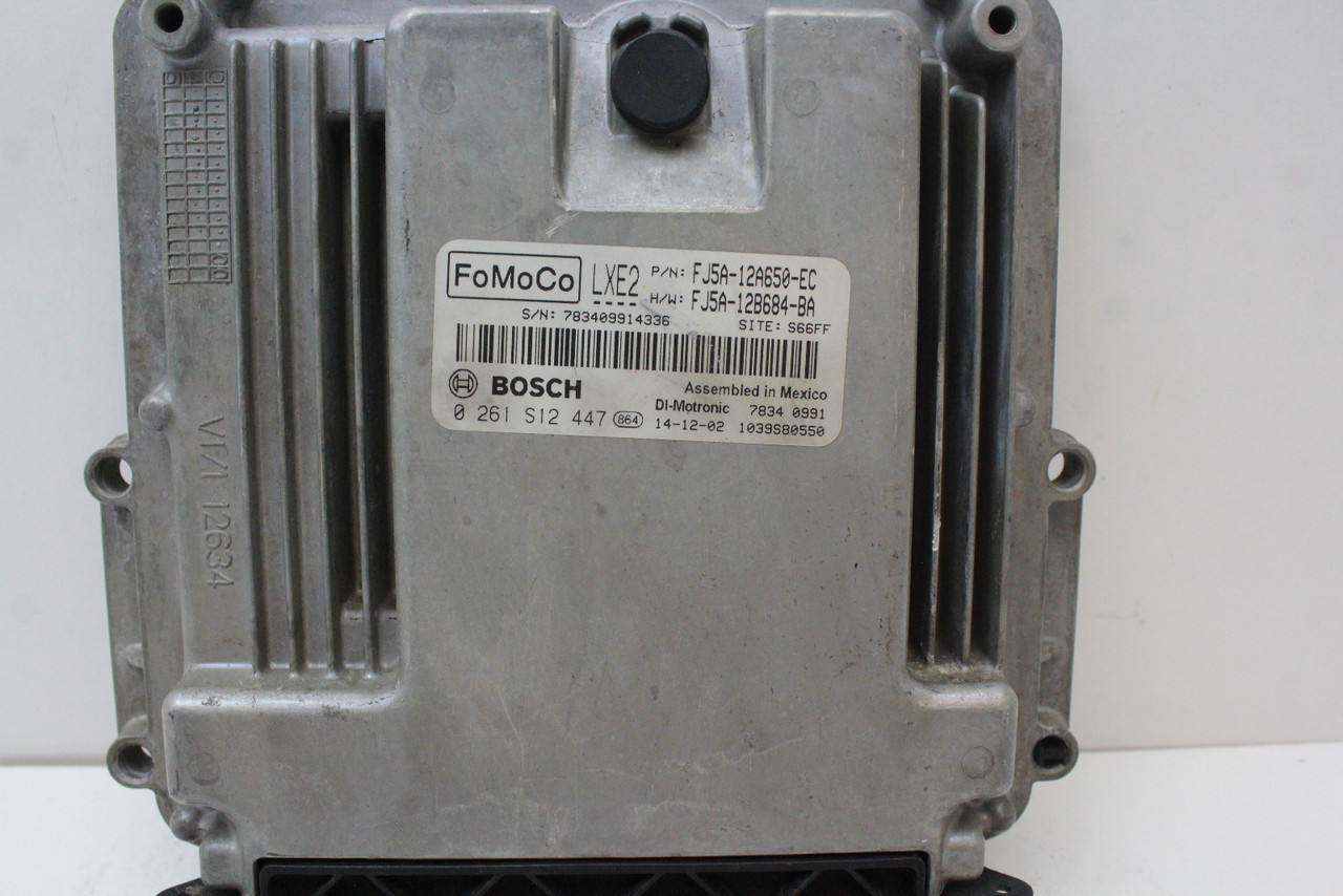 15 16 Ford Escape FHJ5A-12B684-BA Computer Engine Control ECU ECM EBX Module