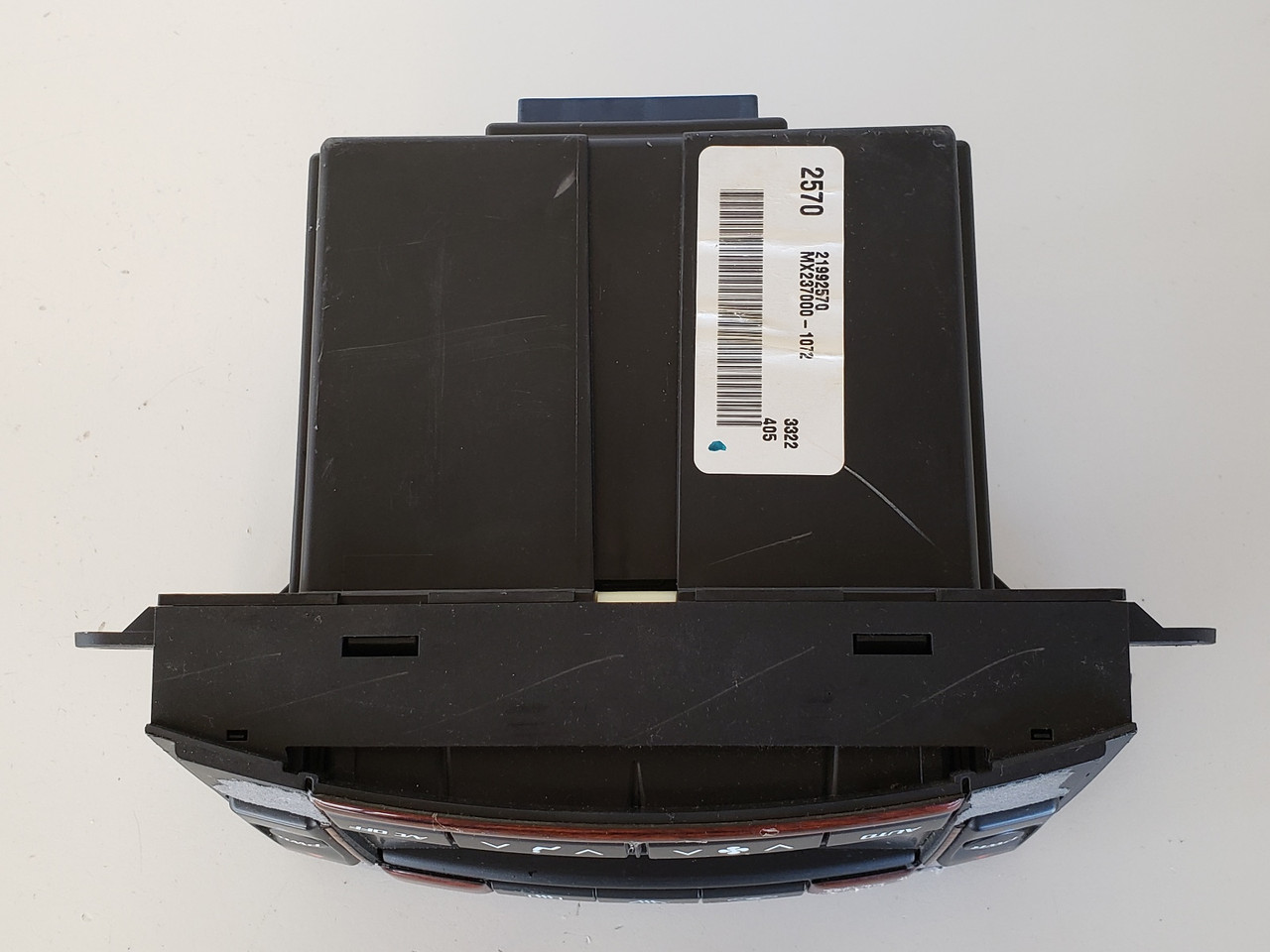 03-04 Cadillac CTS 21992570 Climate Control Panel Temperature Unit A/C Heater