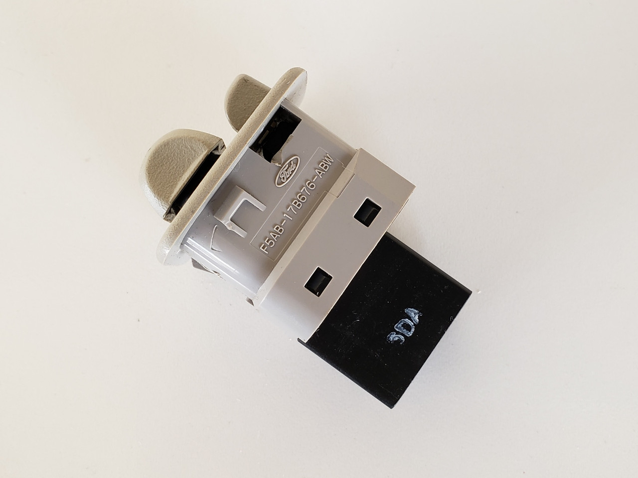 95-97 Ford Crown Victoria F5AB-17B676-ABW Mirror Switch OEM 95-97 Ford Crown Victoria F5AB-17B676-ABW Mirror Switch OEM