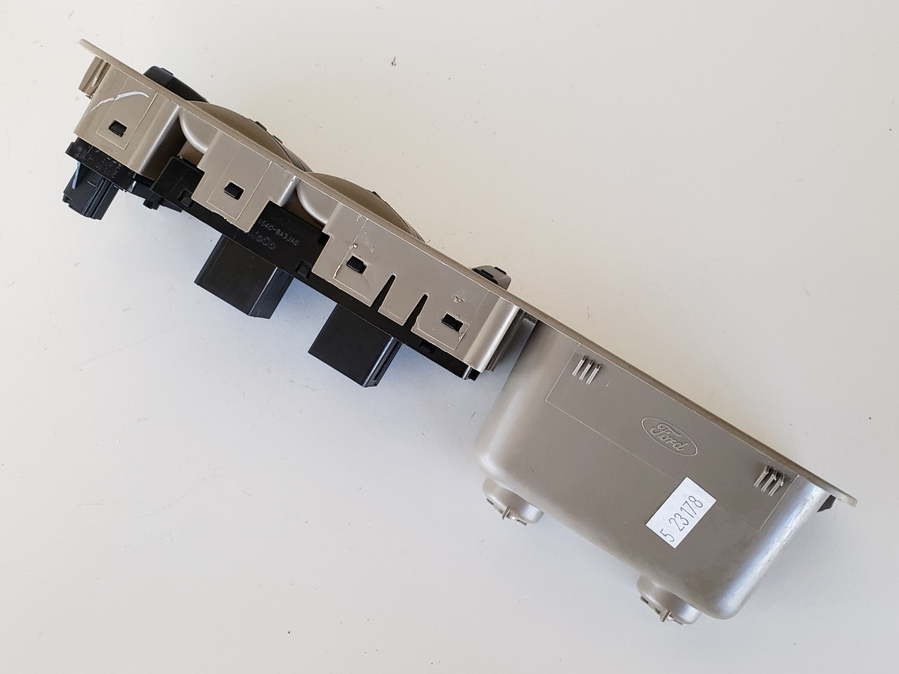 05-07 Five Hundred 6F9T-14540-BA3JA6 Drivers Side Left Master Window Switch OEM