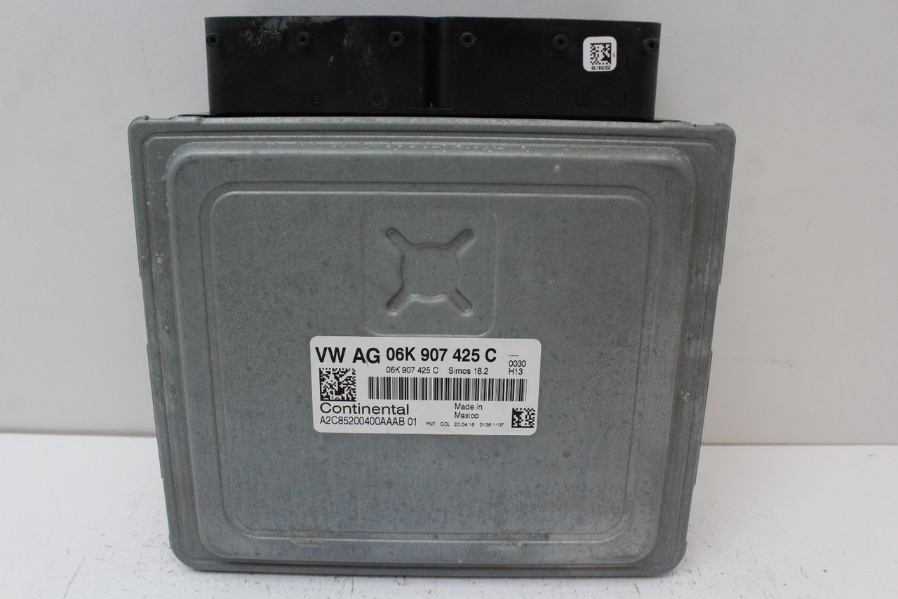 15-17 Volkswagen Jetta 06K 907 425 C Computer Engine Control ECU ECM EBX Module