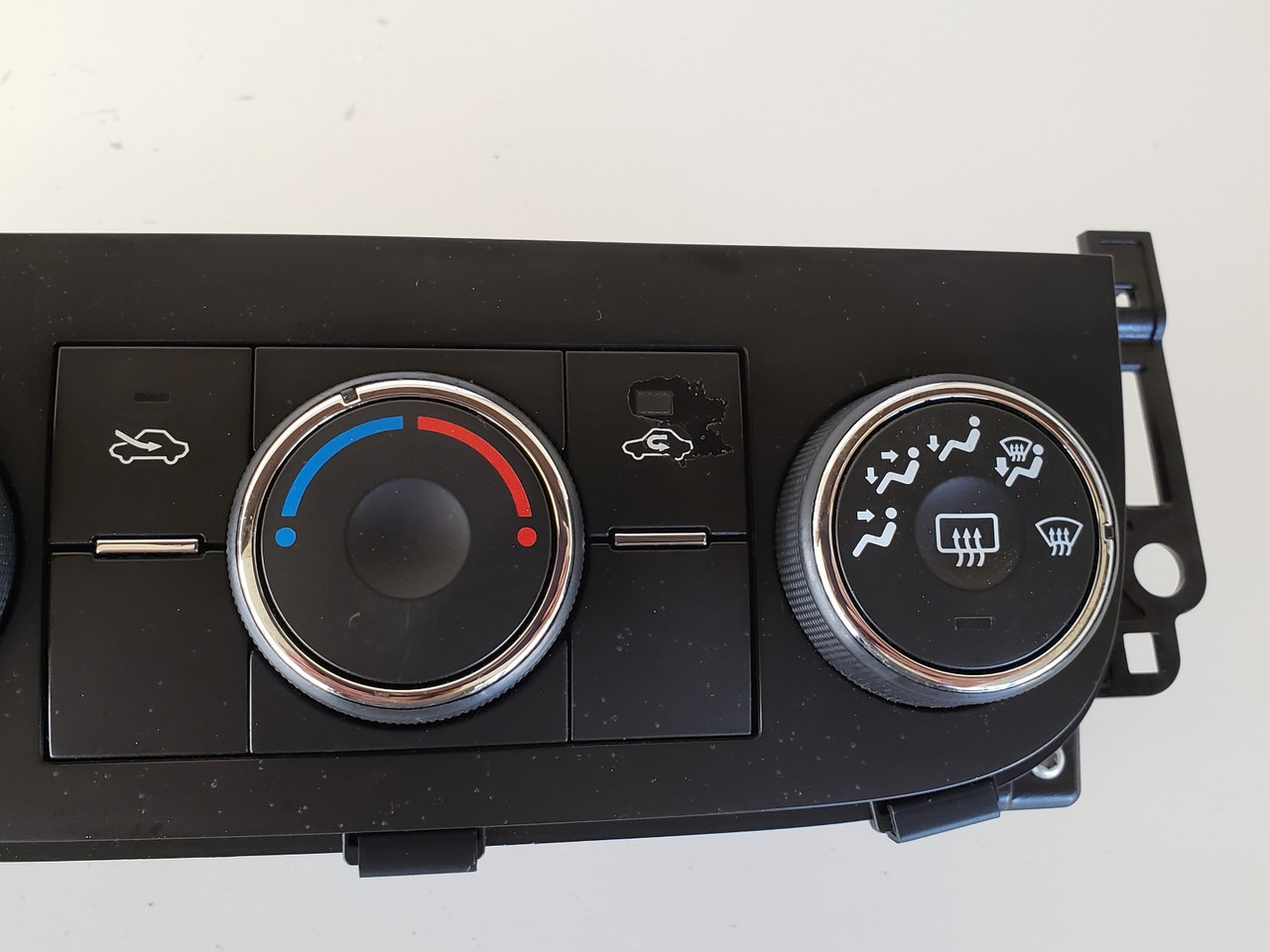 06-11 Chevy Impala 15843974 Climate Control Panel Temperature Unit A/C Heater