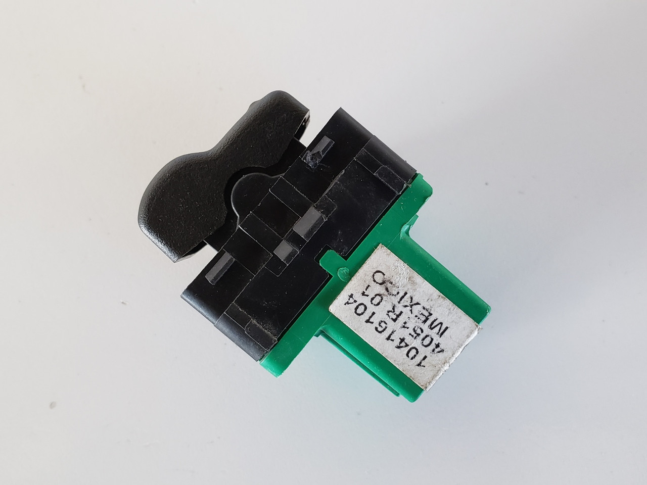 97-04 Oldsmobile Olds Silhouette 10416104 Door Lock Switch OEM 97-04 Oldsmobile Olds Silhouette 10416104 Door Lock Switch OEM