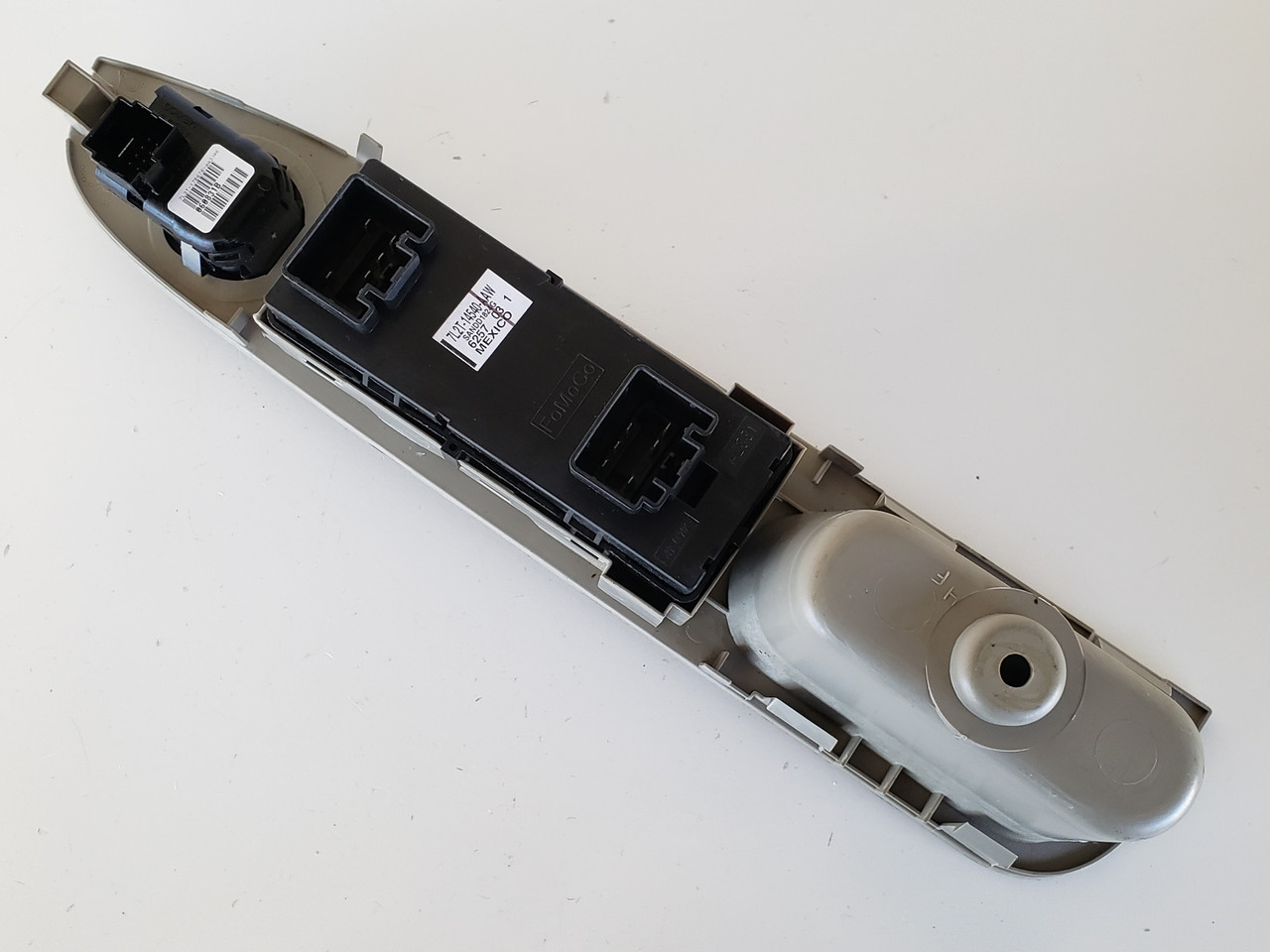 06-07 Ford Fusion 7L2T-14540-AAW Drivers Side Left Master Window Switch OEM 06-07 Ford Fusion 7L2T-14540-AAW Drivers Side Left Master Window Switch OEM