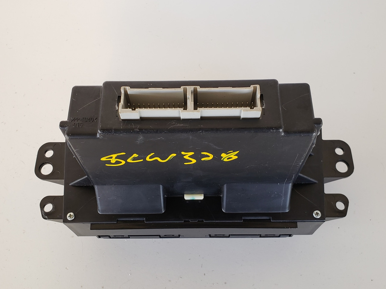 05-07 Cadillac STS 15812056 Climate Control Panel Temperature Unit A/C Heater