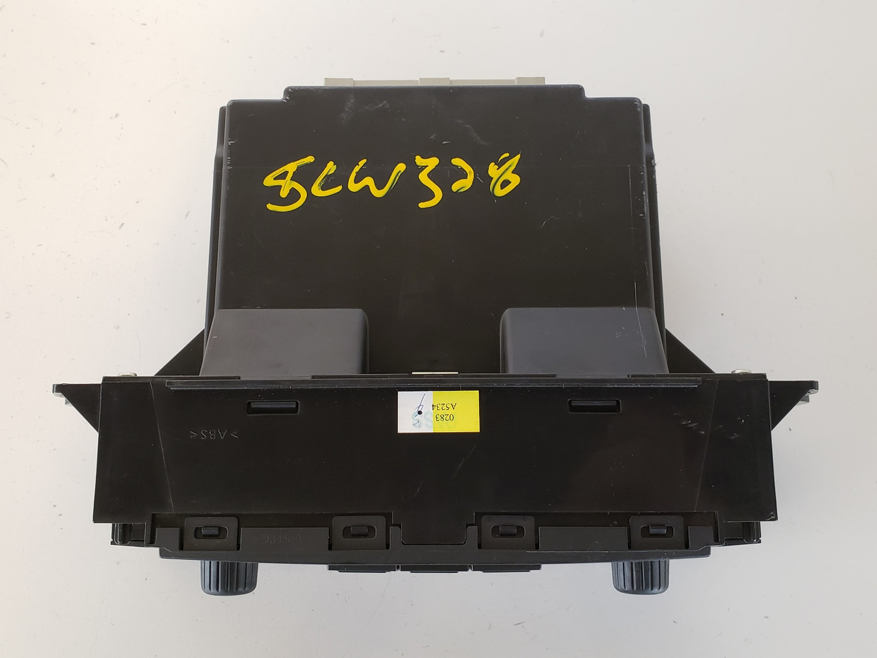 05-07 Cadillac STS 15812056 Climate Control Panel Temperature Unit A/C Heater