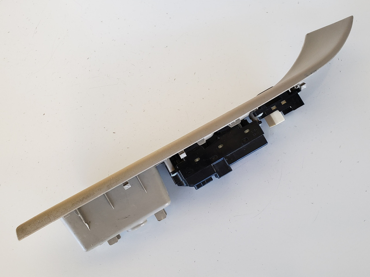 03-05 Mazda 6 GK2A66350 Drivers Side Left Master Window Switch OEM