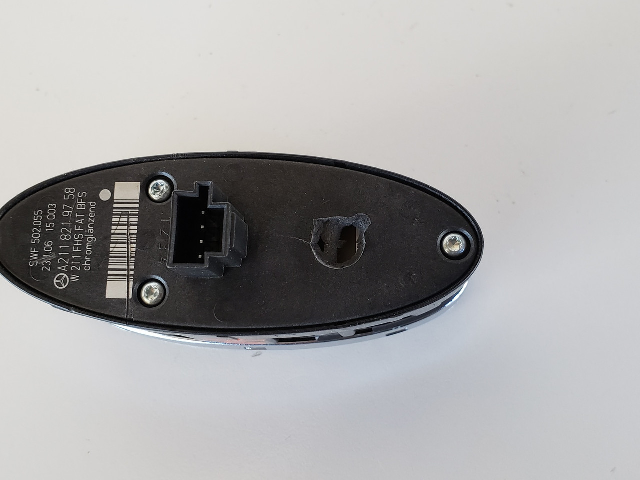 06 Mercedes Benz E Class A2118219758 Right Front  Passenger Window Switch OEM