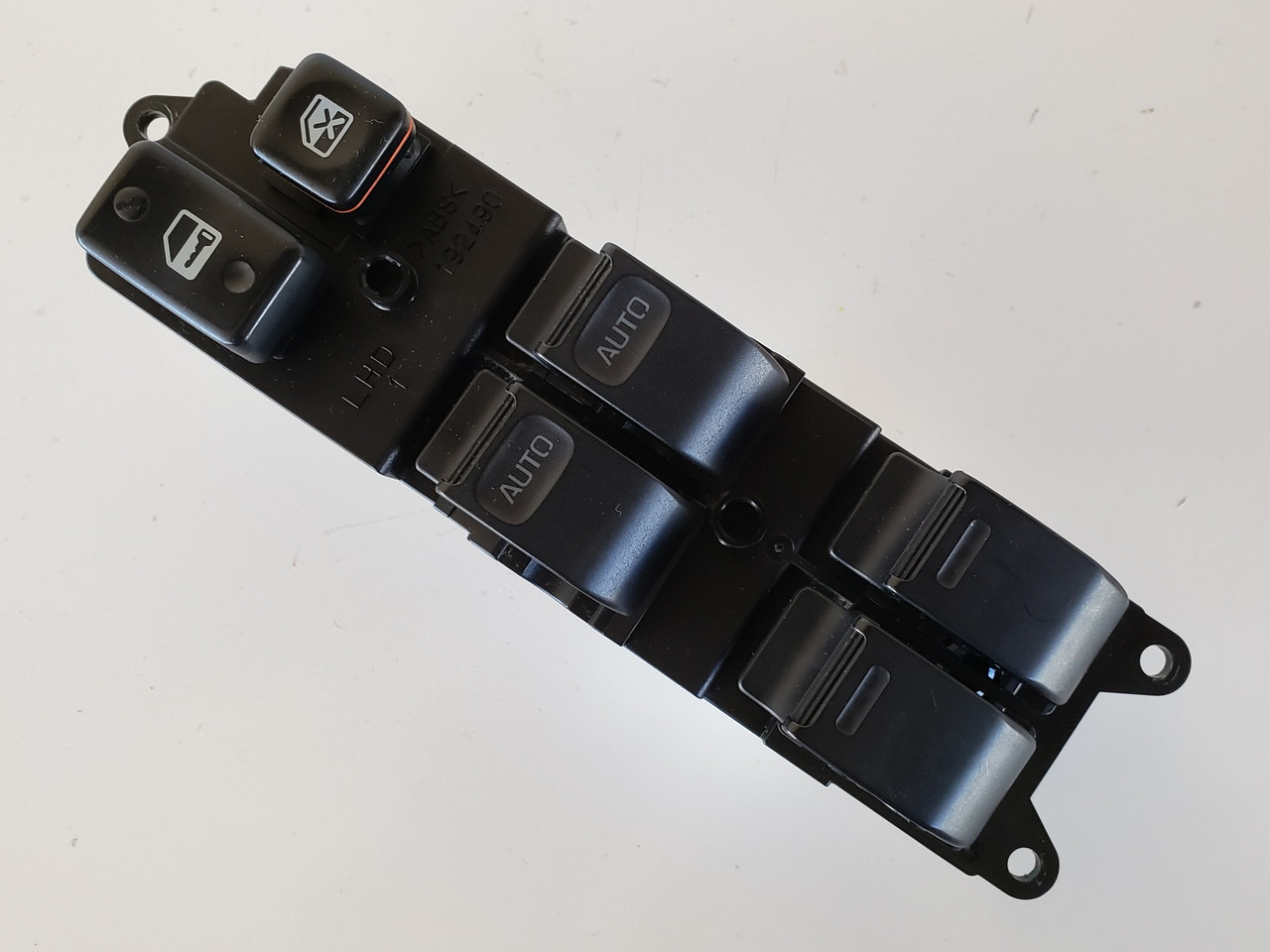 esu出品 99-01 Lexus ES300 84820-33120 Drivers Side Left Master Window