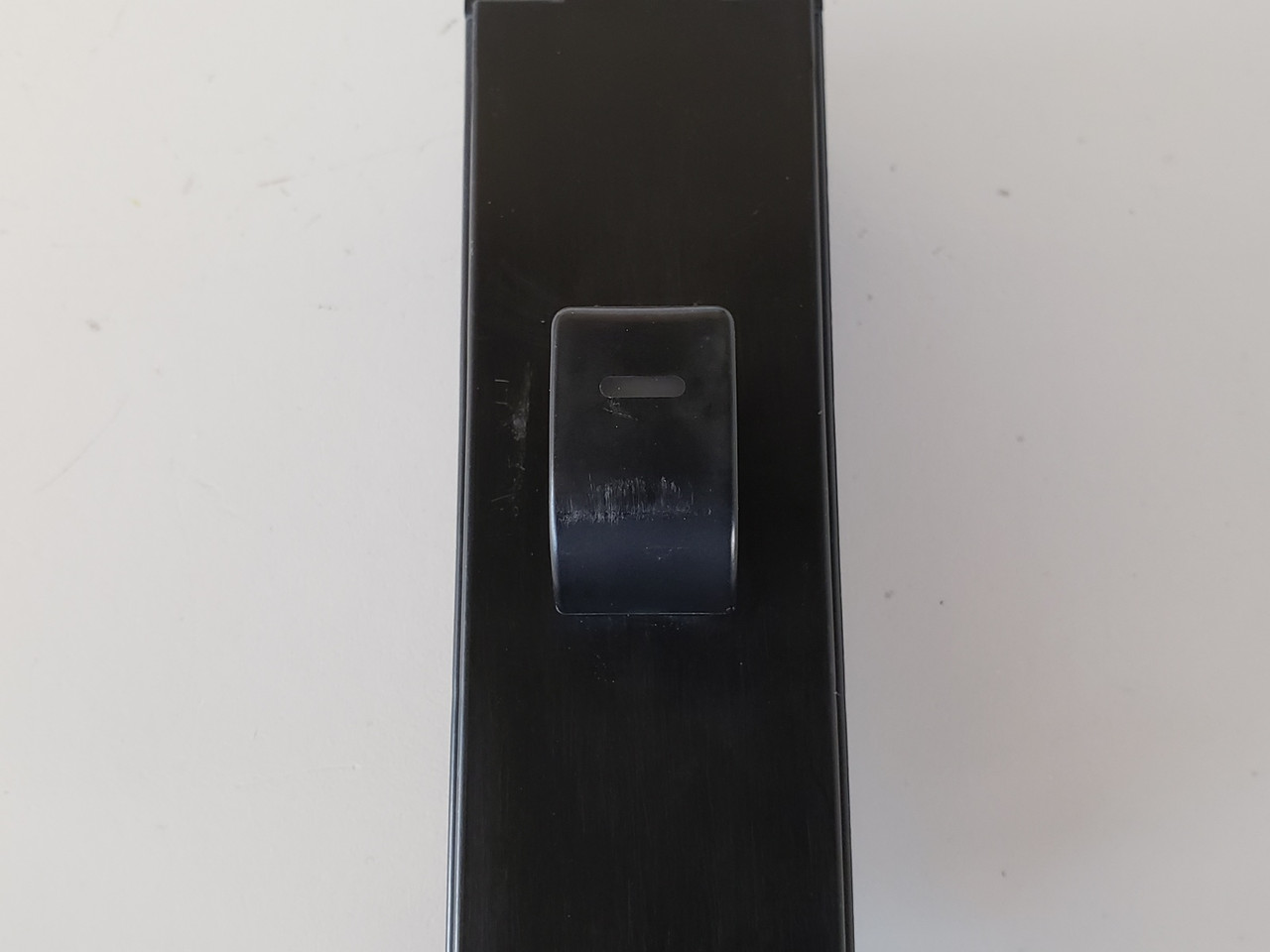 95-99 Nissan Maxima 25411 0L700 Right Front Passenger Window Switch OEM 95-99 Nissan Maxima 25411 0L700 Right Front Passenger Window Switch OEM