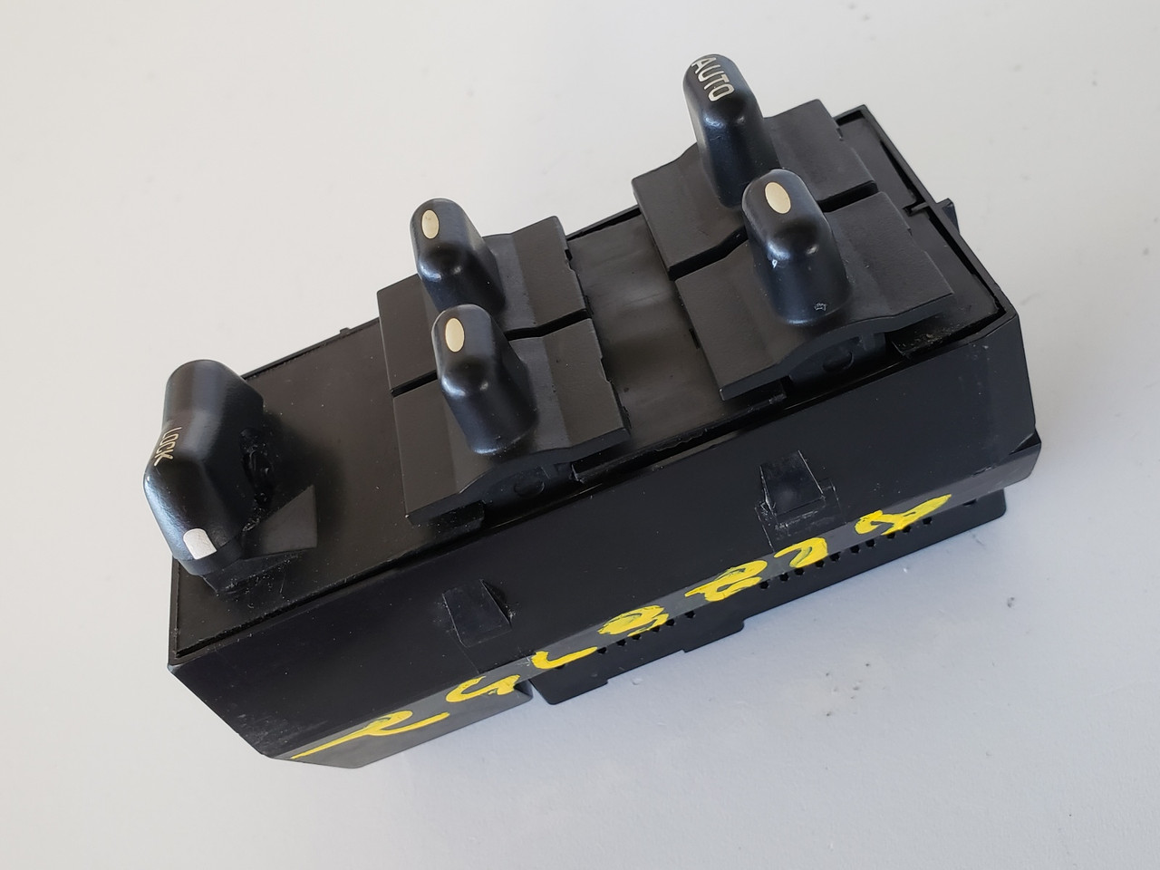 99-04 Olds Intrigue 10440281 Drivers Side Left Master Window Switch OEM