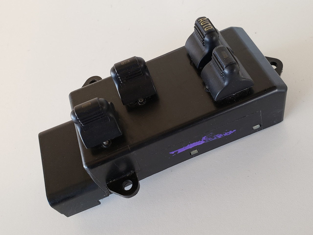 96-00 Chrysler Town & Country Drivers Side Left Master Window Switch OEM 96-00 Chrysler Town & Country Drivers Side Left Master Window Switch OEM