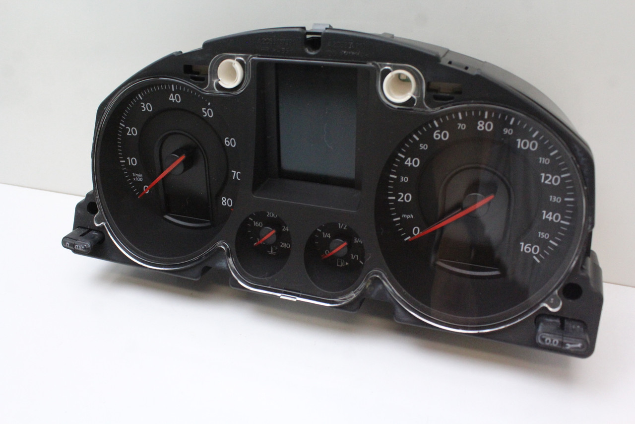 06 07 Volkswagen Passat 3C0920971A Speedometer Instrument Cluster Gauges 96K