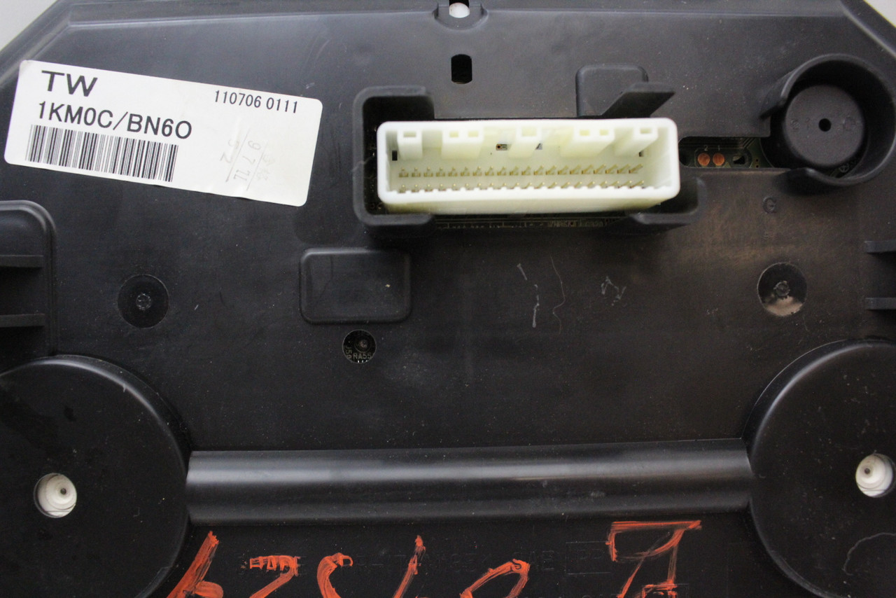 2011 11 Nissan Juke 248201KM0C Speedometer Head Instrument Cluster Gauges 96K