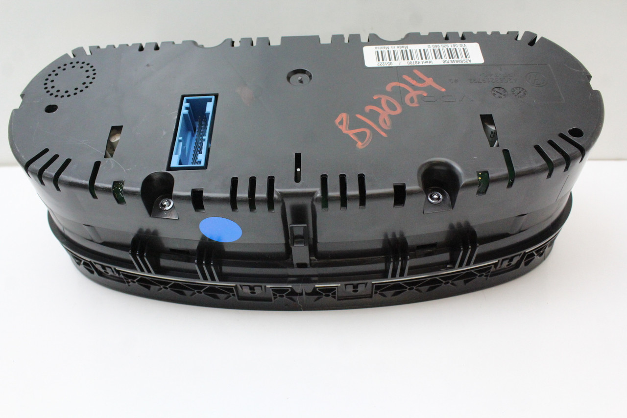 13 14 Volkswagen Passat 561920960D Speedometer Instrument Cluster Gauges 18K