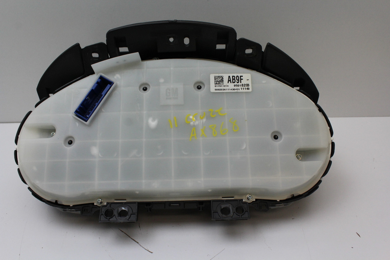 2011 11  Chevrolet Cruze 95018203 Speedometer Head Instrument Cluster Gauges 46K