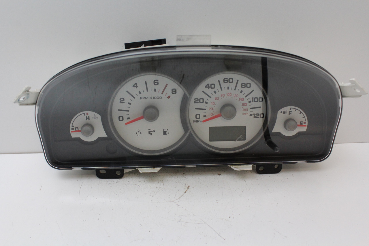 05 06 07 Ford Escape 5L8T-10849-AM Speedometer Instrument Cluster Gauges 81K