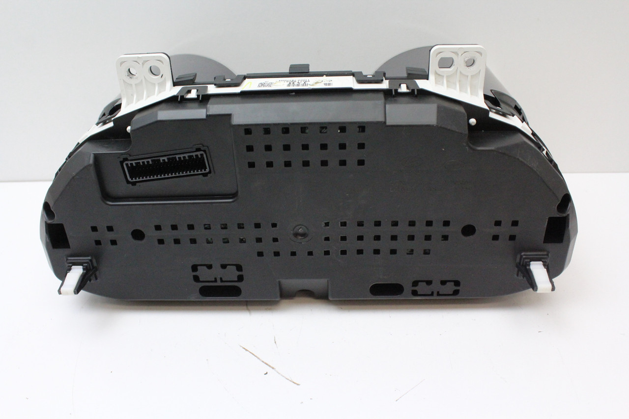 2014 14 Hyundai Santa Fe 94011-B8051 Speedometer Instrument Cluster Gauges 26K