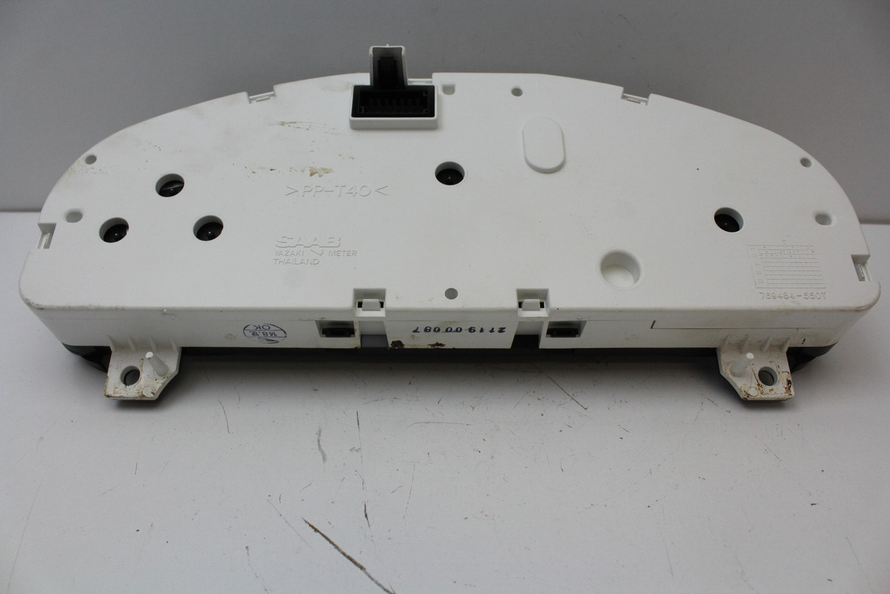 2003 03 Saab 9-5 53 71 364 Speedometer Head Instrument Cluster Gauges 104K