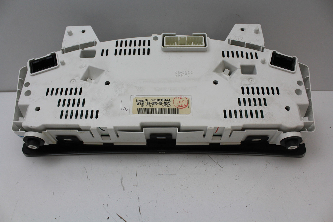 2005 05 Jeep Grand Cherokee 56010589AL Speedometer Instrument Cluster Gauges 93K