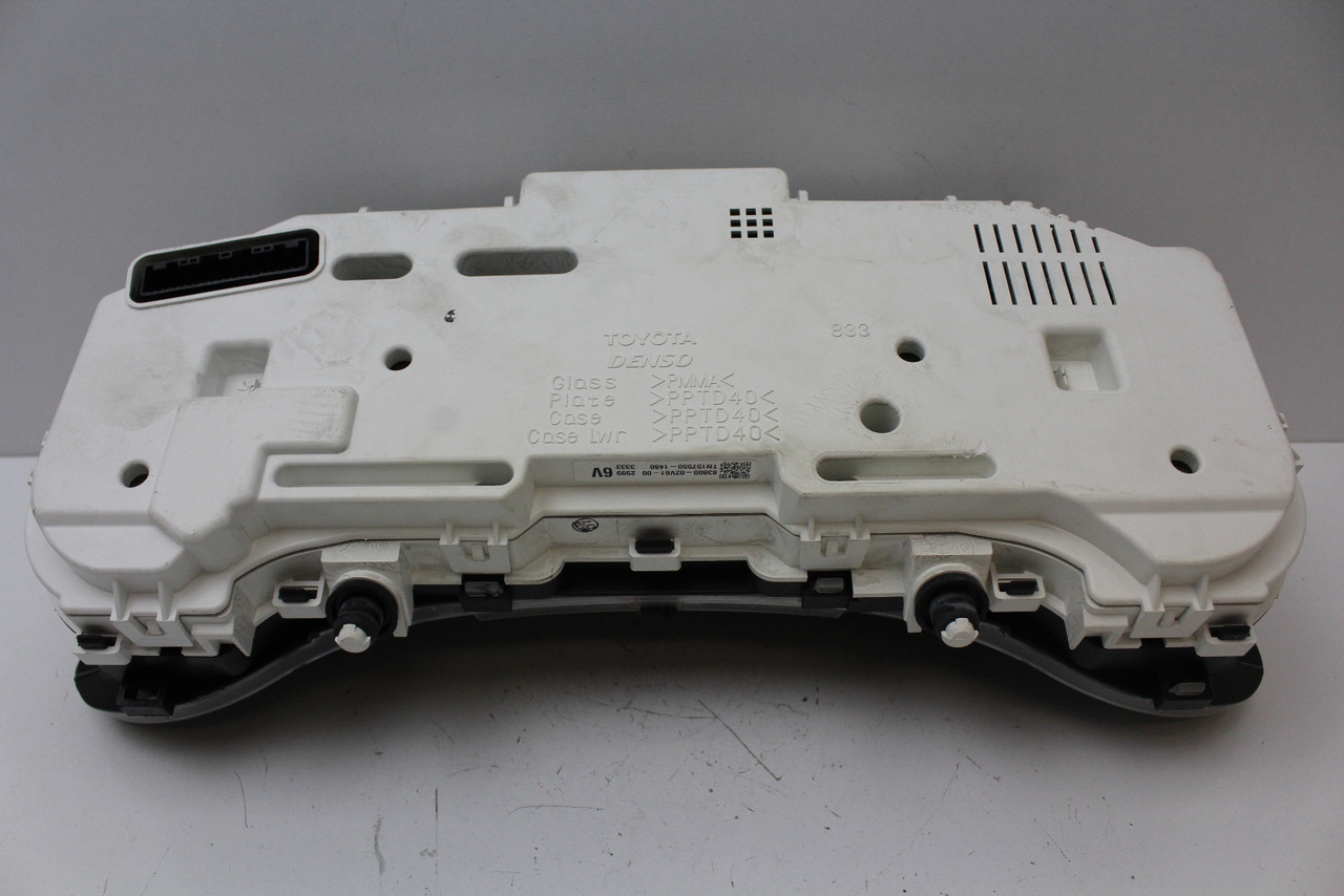 2010 10 Toyota Corolla 83800-02V61-00 Speedometer Instrument Cluster Gauges 82K