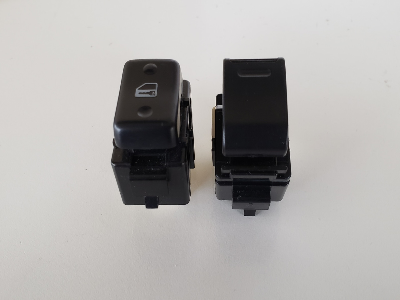 98-02 Toyota Corolla Right Front Passenger Window Switch OEM