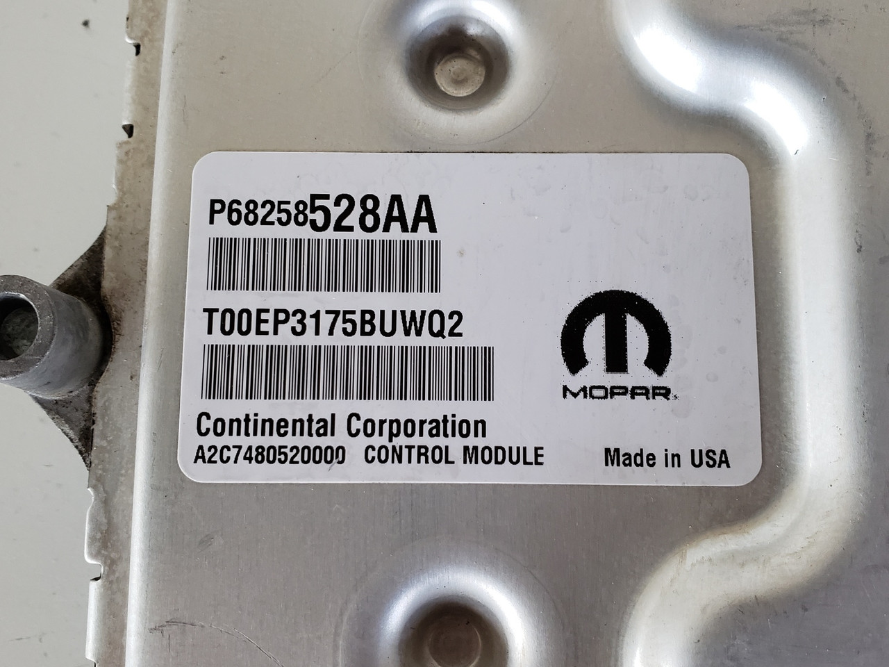 2015-2016 Dodge Dart 68258528AA Computer Brain Engine Control ECU ECM EBX Module