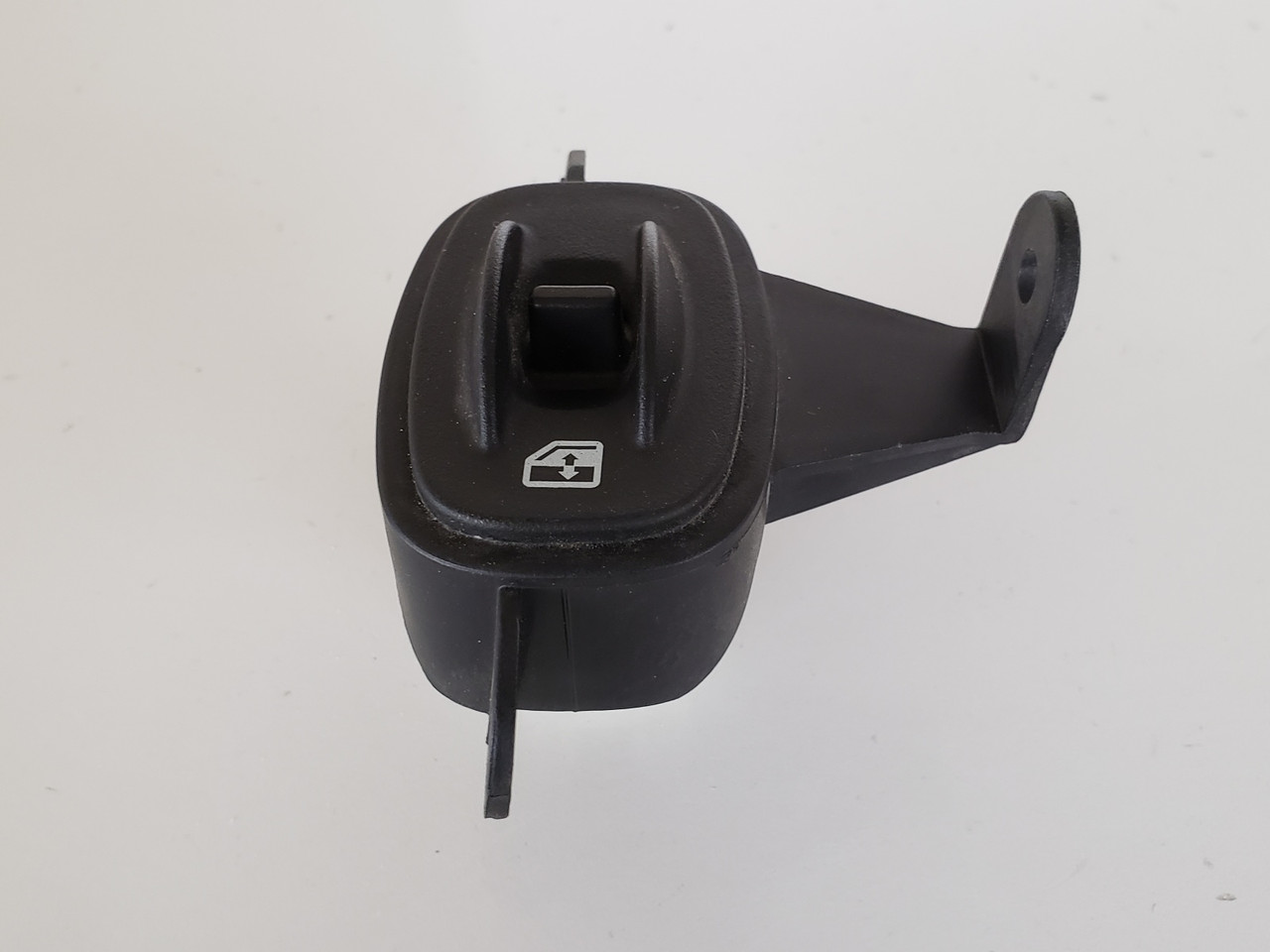 04-08 Pontiac Grand Prix 10438815 Right Rear Passenger Window Switch OEM