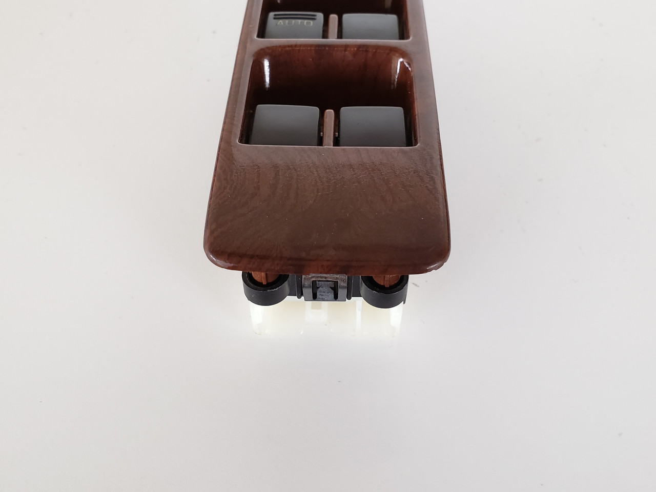 98-00 Forester Base 83081-FC010 Drivers Side Left Master Window Switch OEM 98-00 Forester Base 83081-FC010 Drivers Side Left Master Window Switch OEM