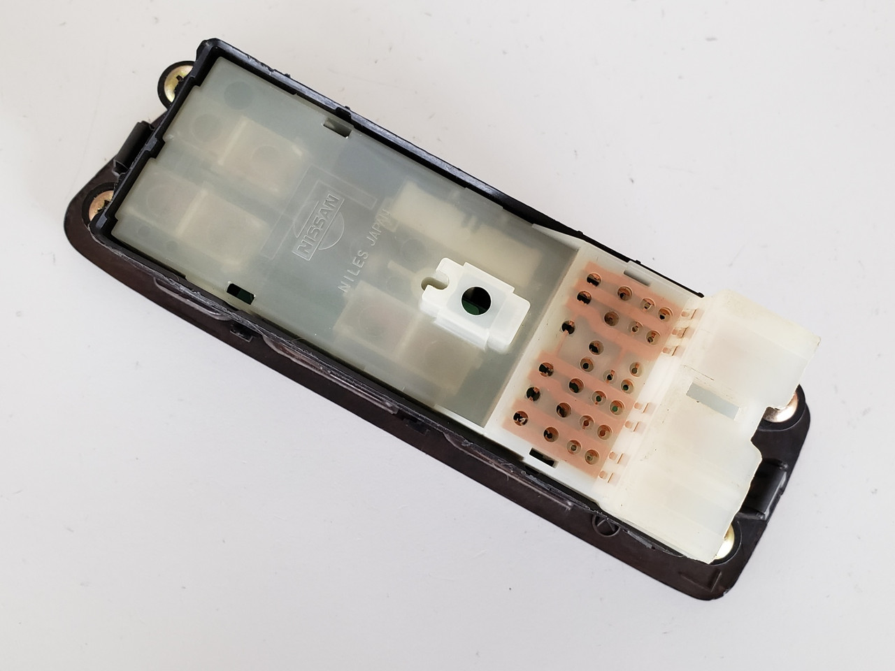 98-00 Forester Base 83081-FC010 Drivers Side Left Master Window Switch OEM 98-00 Forester Base 83081-FC010 Drivers Side Left Master Window Switch OEM