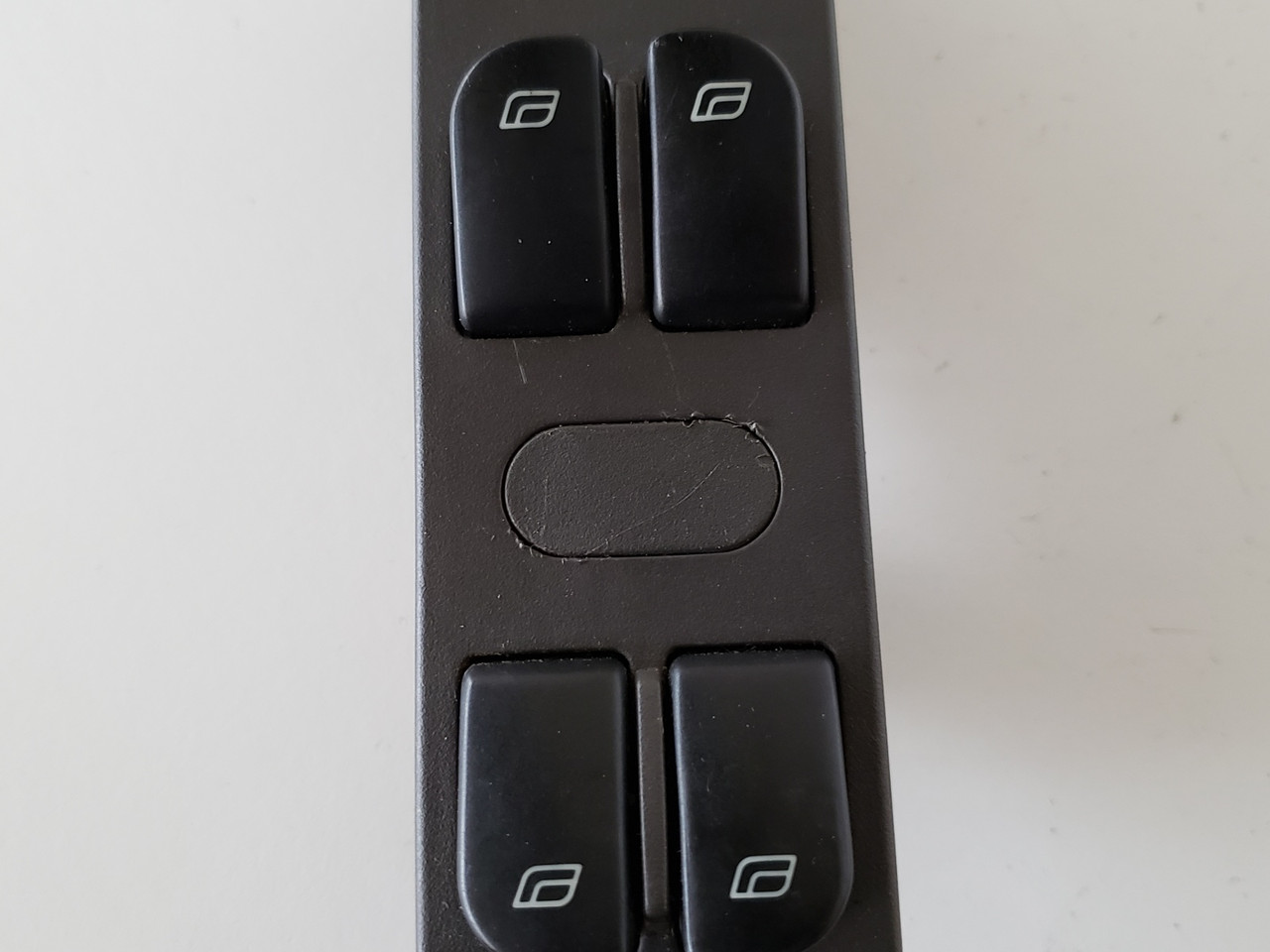 99-02 Saab 9-3 93 Hatchback 4814356 Drivers Side Left Master