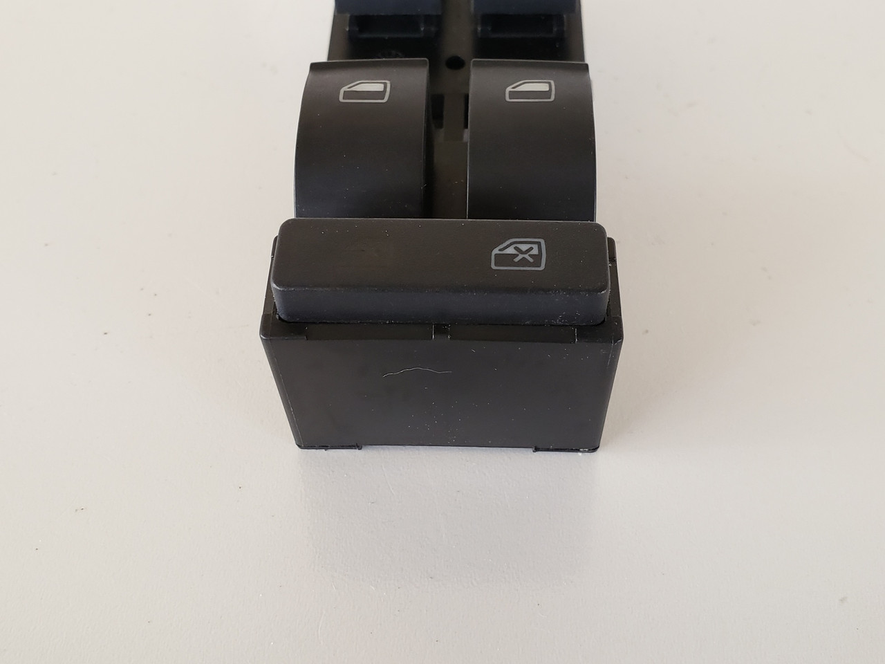 99-04 Audi A6 4B0 959 851 B Drivers Side Left Master Window Switch OEM