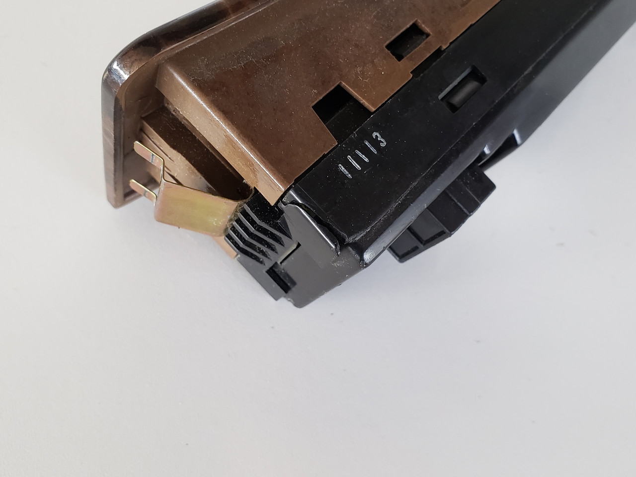 02-03 Hyundai XG Series 93570-39100 Drivers Side Left Master Window Switch OEM