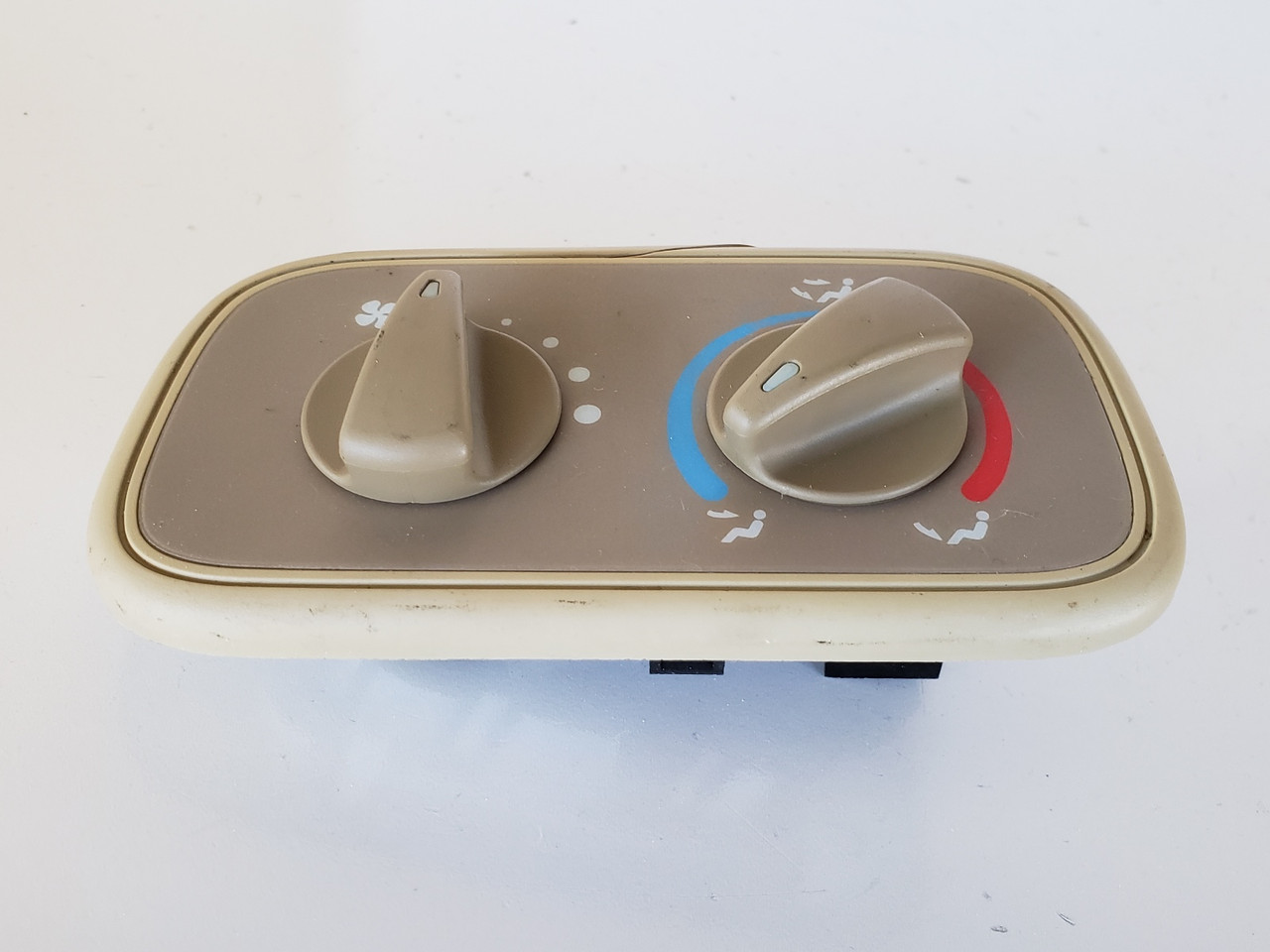 99-03 Windstar XF2H19D838CH Rear Roof Climate Control Panel TempUnit A/C Heater 99-03 Windstar XF2H19D838CH Rear Roof Climate Control Panel TempUnit A/C Heater