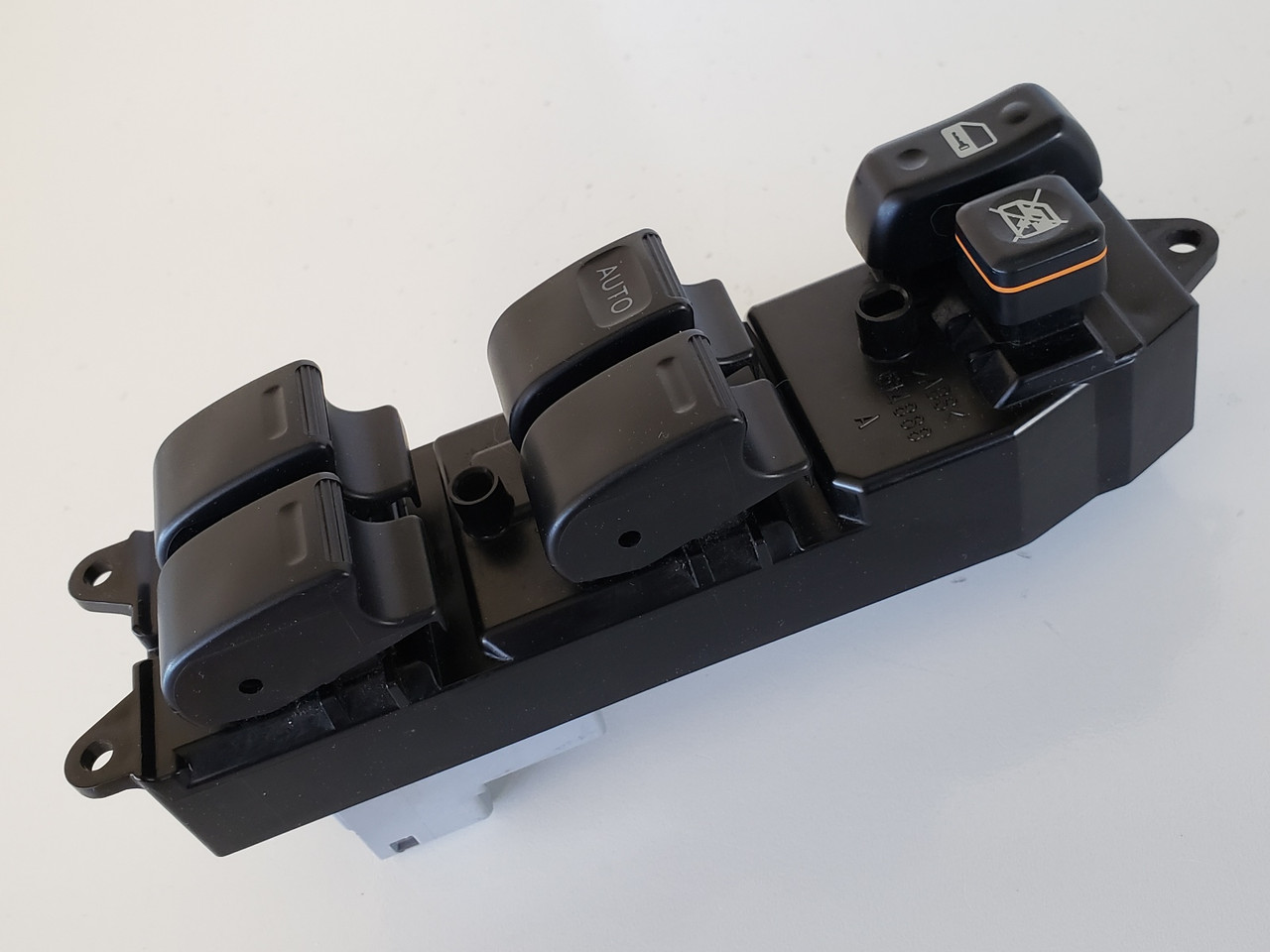 02-06 Toyota Camry LE 84820-AA070 Drivers Side Left Master Window Switch OEM