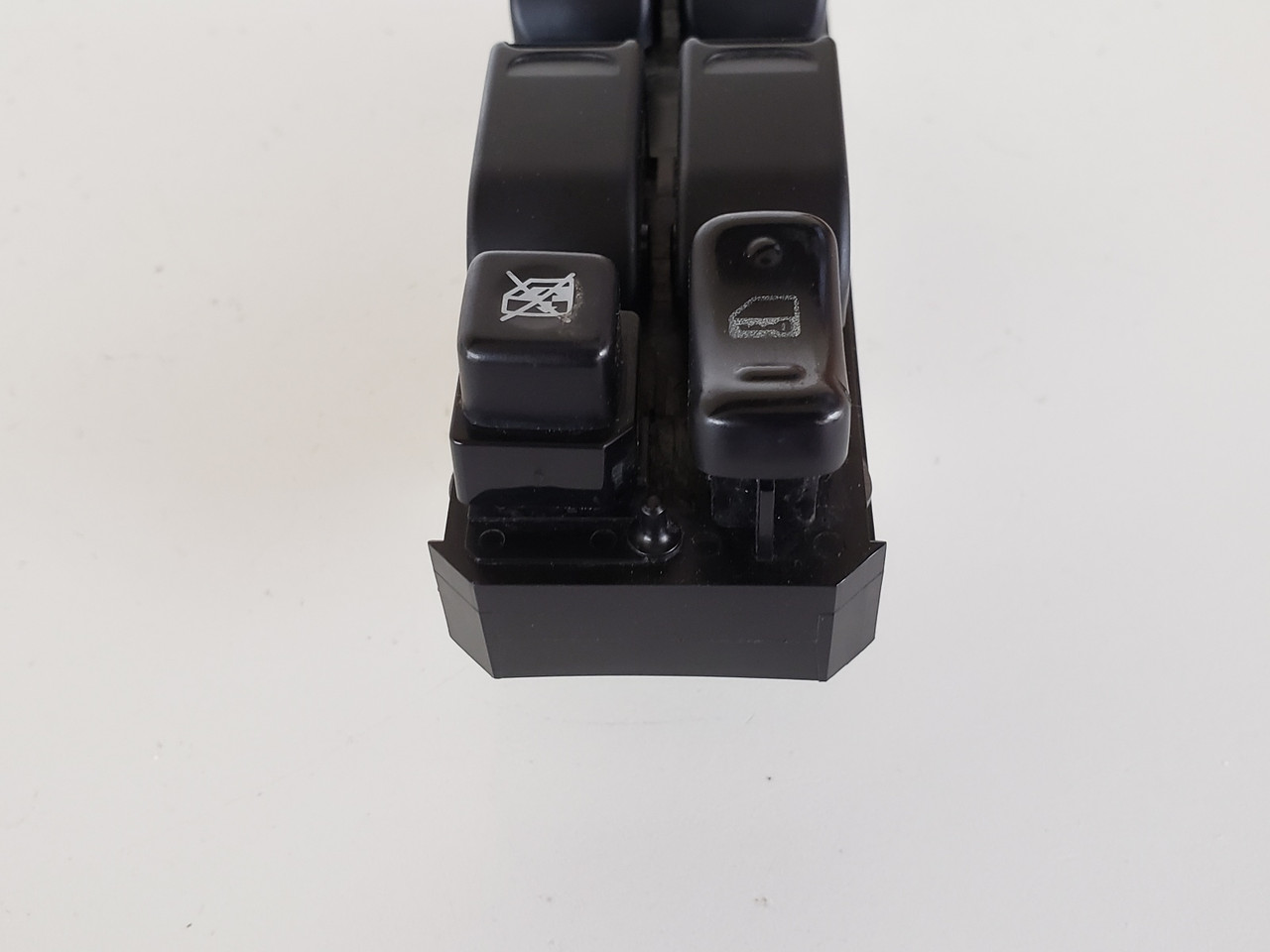 05-06 Suzuki Aerio 37990 59J10 Drivers Side Left Master Window Switch OEM