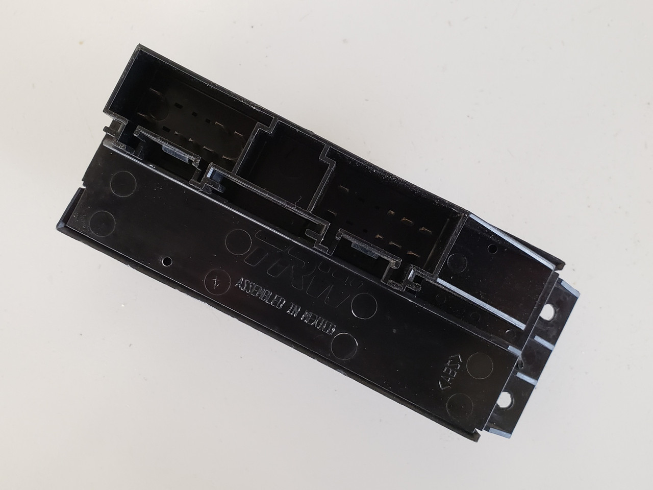 99 Chevy Silverado 1500 15047637 Drivers Side Left Master Window Switch OEM