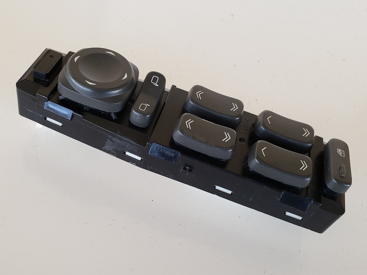 03-07 Cadillac CTS 25739745 Drivers Side Left Master Window Switch OEM